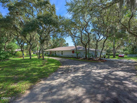 3rd image of 5991 Trailwood Dr