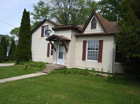 (undisclosed Address), Harvard, IL 60033