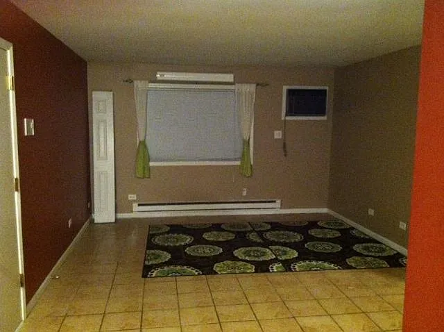 N Waters Edge Dr, Glendale Heights — Photo 1