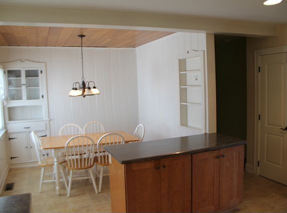 3rd image of 180 Kerwin Blvd