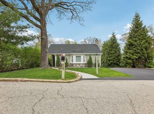 2112 Evergreen Ave, Fox River Grove, IL 60021