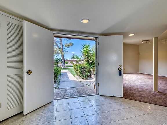 3rd image of 10842 W Thunderbird Blvd