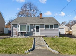582 Birmingham St, Bridgeport, CT 06606
