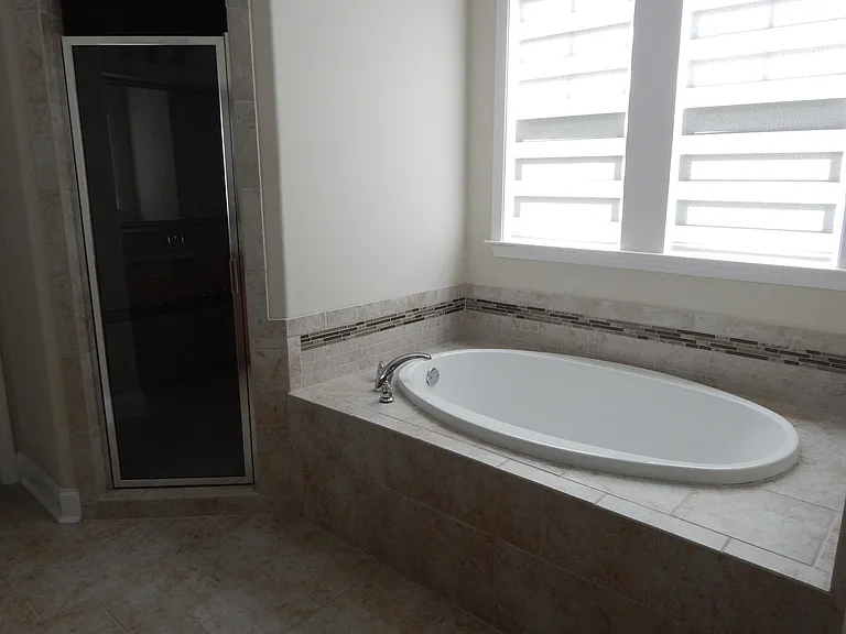 612 Wyndham Way — Photo 37