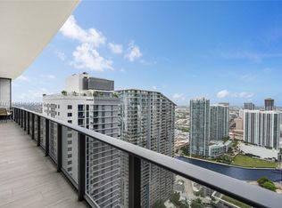 45 SW 9th St #Lph-4609, Miami, FL 33130