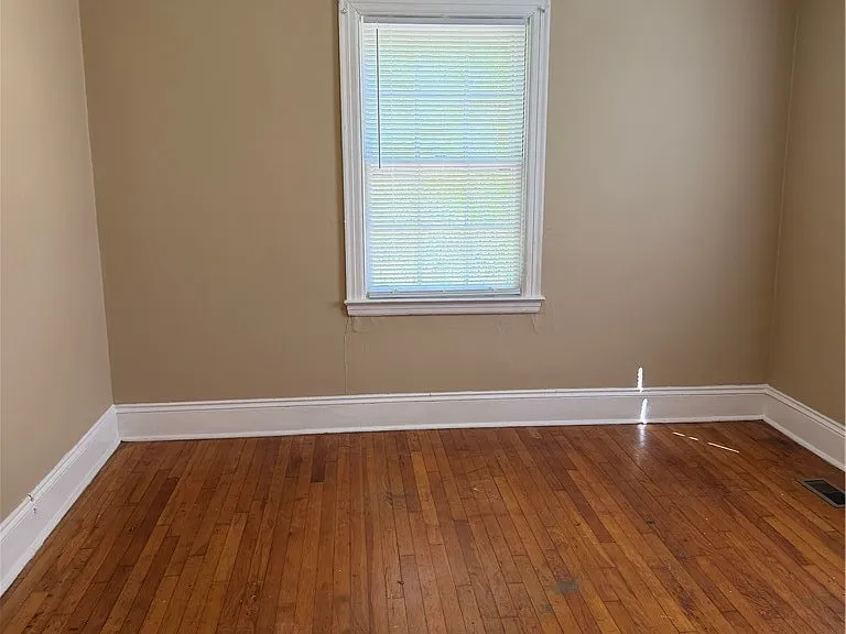 216 Brainerd Ave — Photo 7