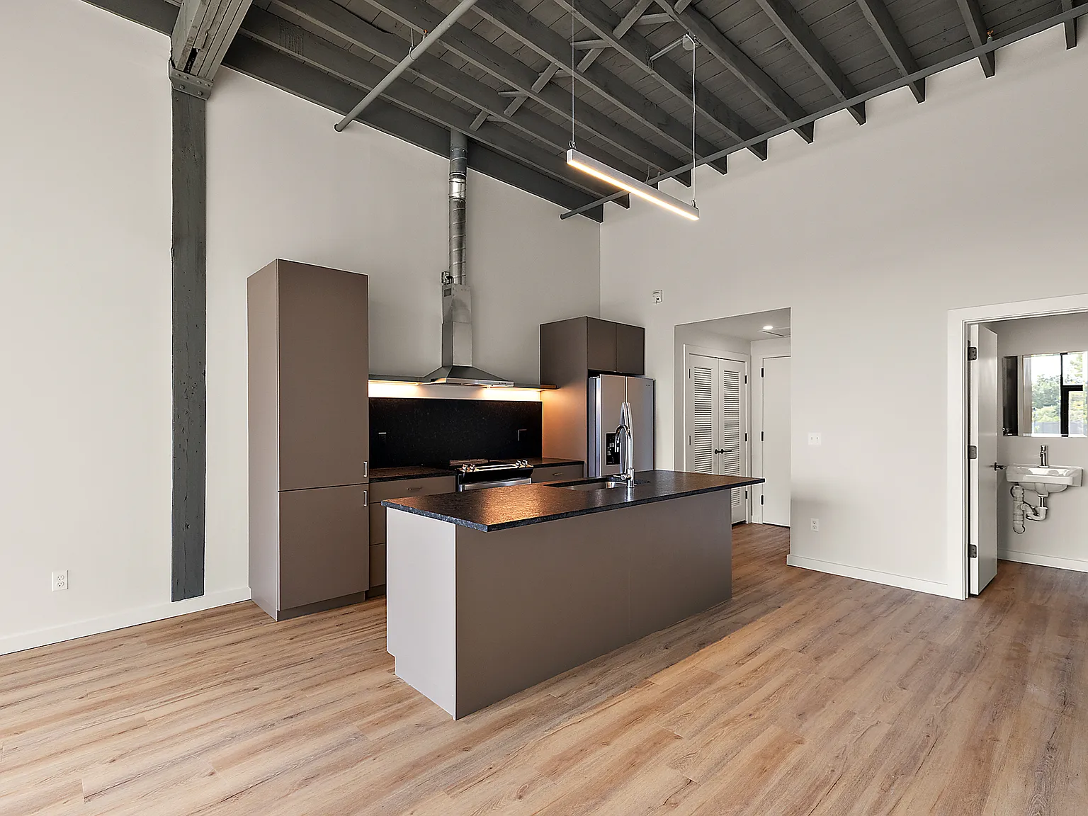 2 bed, 2.5 bath, 1162 sqft, $3,150 — Photo 4