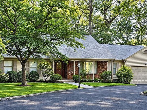 13 Silver Lakes Dr