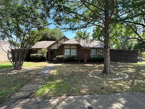 1200 Wyndham Dr Photo 1