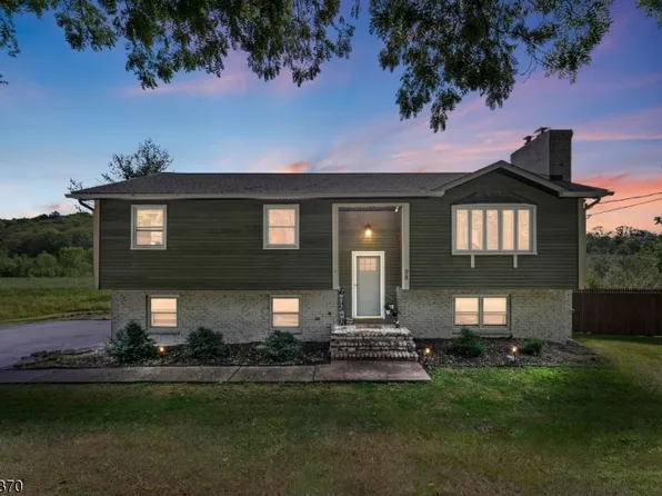 98 Wantage School Rd, Wantage Twp., NJ 07461