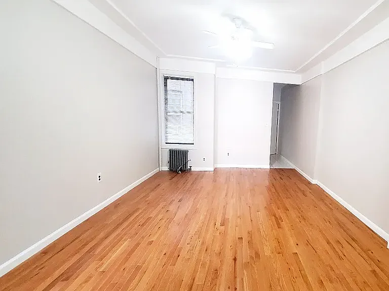 64-37 Catalpa Ave #1R — Photo 4