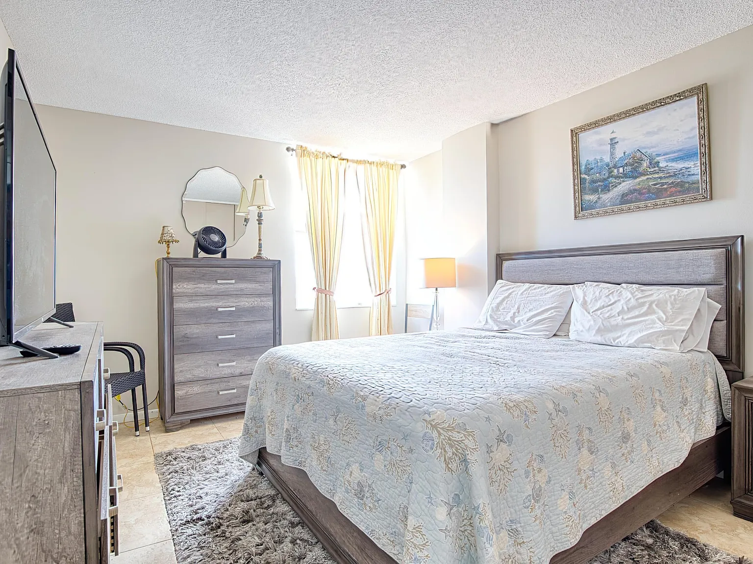 1 bed, 1.0 bath, 721 sqft, $1,950 — Photo 4