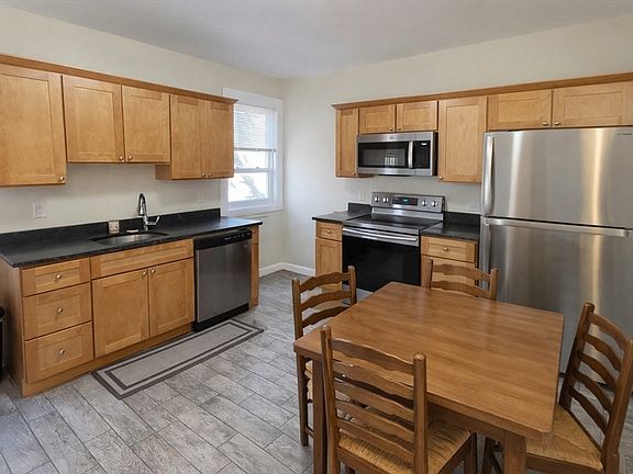 3rd image of 32 Chester St