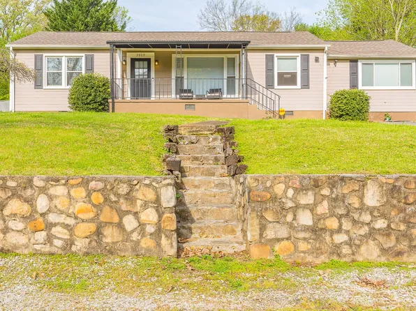 3809 Valerian Dr, Chattanooga, TN 37415
