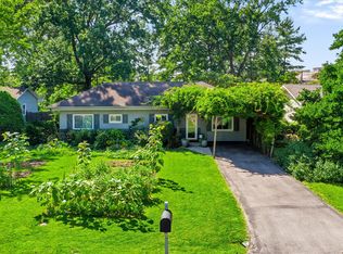 930 Pawnee Rd, Carmel, IN 46032