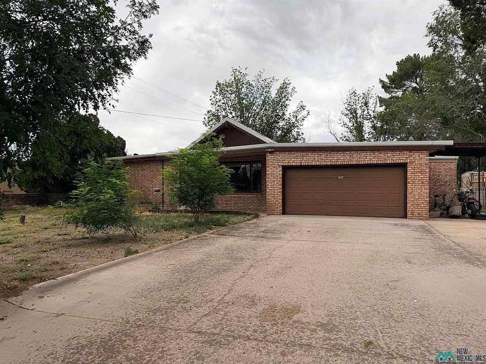 1st image of 306 N Riverside Ln