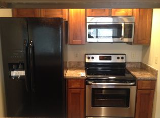 5637 Maple Ln, Newburgh, IN 47630