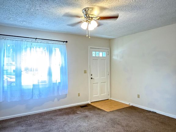 4th image of 2818 Morton Dr