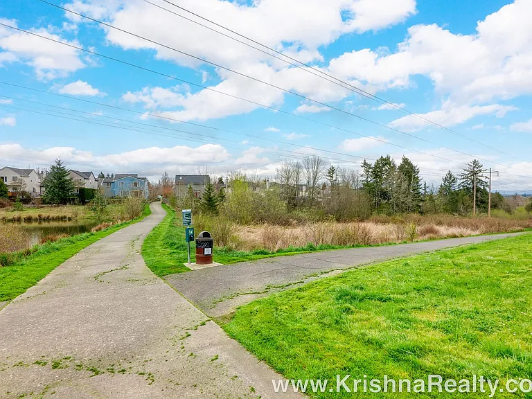 6408 NW Starflower Dr — Photo 20