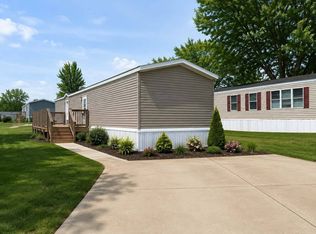 102 Gaslight Dr #54, Versailles, IN 47042