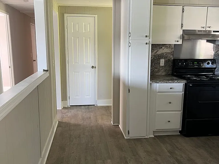 6950 Ingleside Dr — Photo 8