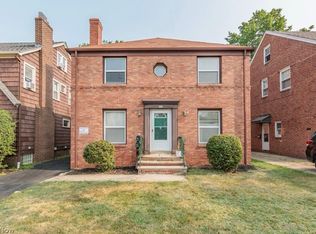 13601 Cedar Rd #1, Cleveland, OH 44118