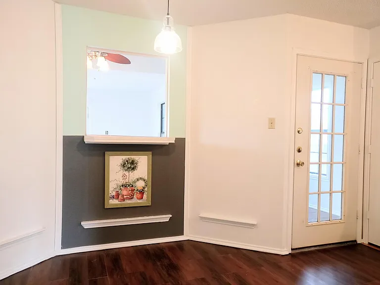 304 Texas St — Photo 16