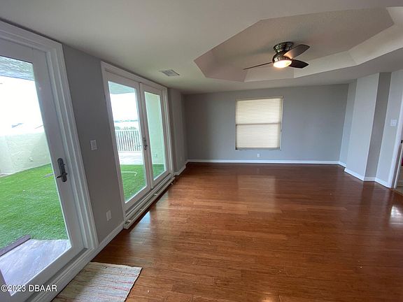 5th image of 554 Marina Point Dr #554