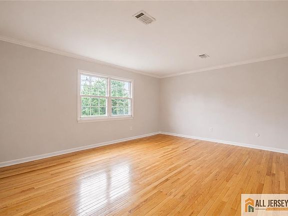 4th image of 50 Prospect St #3011