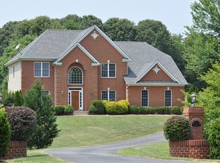 6 Hermitage Dr, Stafford, VA 22556
