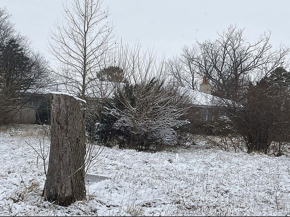 2nd image of 1285 S Gorman Rd