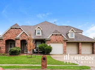1303 Bramble Ln, Mansfield, TX 76063