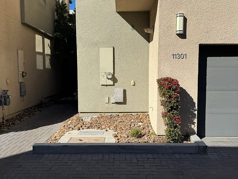 11301 Gravitation Dr #1 — Photo 7