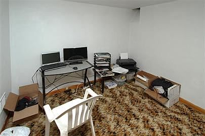 4th image of 423 W Van Hoesen Blvd