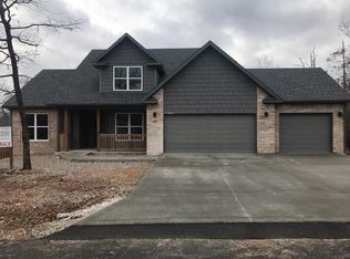 16 Dunbarton Ln, Bella Vista, AR 72715