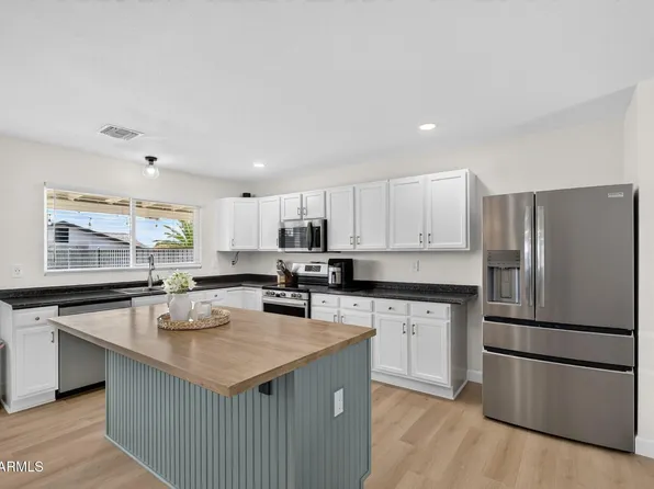 1414 N ROWEN Circle, Mesa, AZ 85207