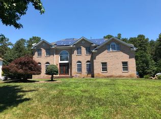 15 Cedarview Ave, Jackson, NJ 08527