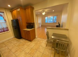 42-10 Ditmars Blvd #1F, Astoria, NY 11105