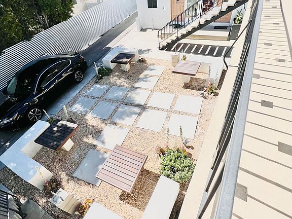 4th image of 2561 W Avenue 30 APT 4