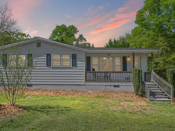 6844 Reidville Rd, Woodruff, SC 29388