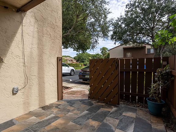 4th image of 1317 Hampton Boulevard