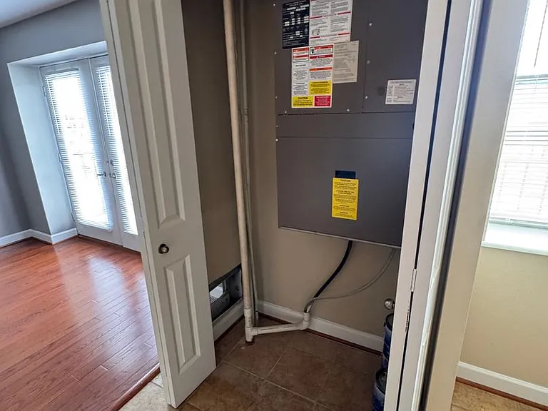 5630 Pershing Ave #36 — Photo 9