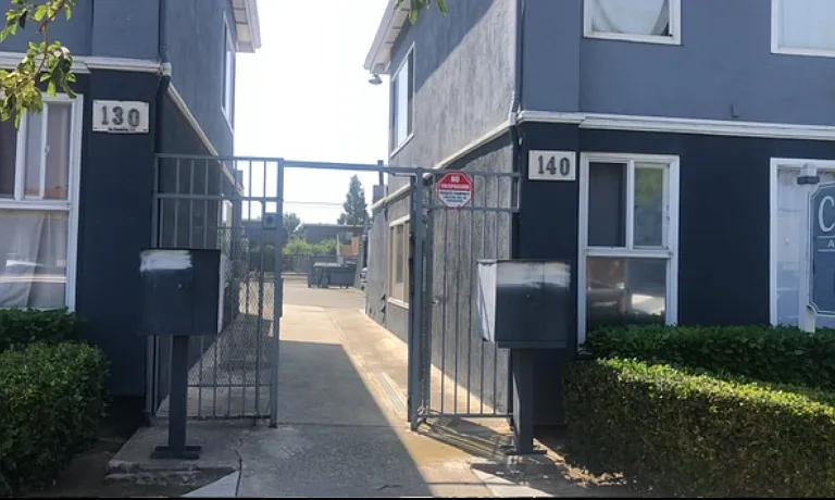 140 W Hoover Ave #5 — Photo 1