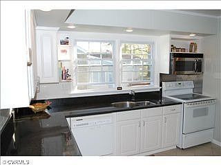 5th image of 510 Dale St