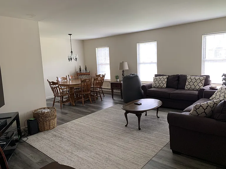 91 Hawthorne Ave #C — Photo 3