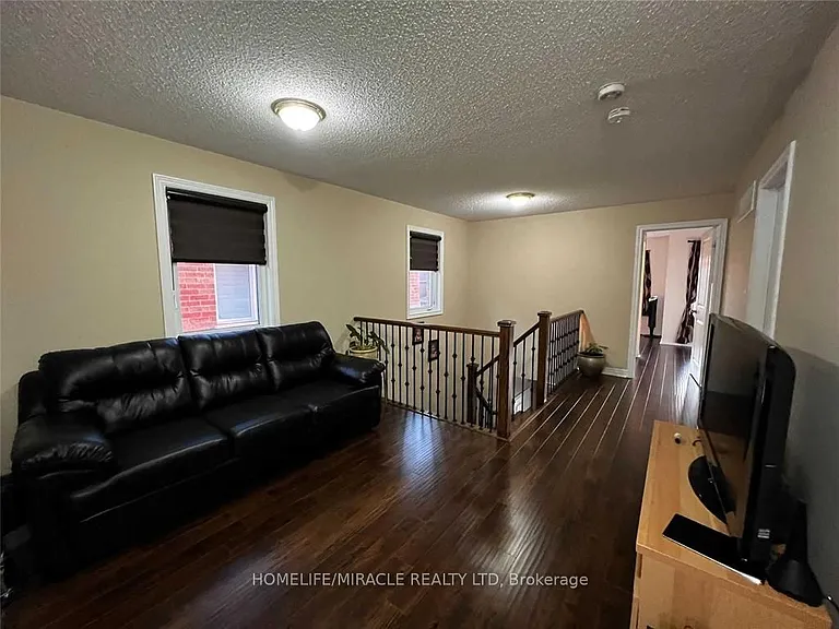 17 Gosling St — Photo 7