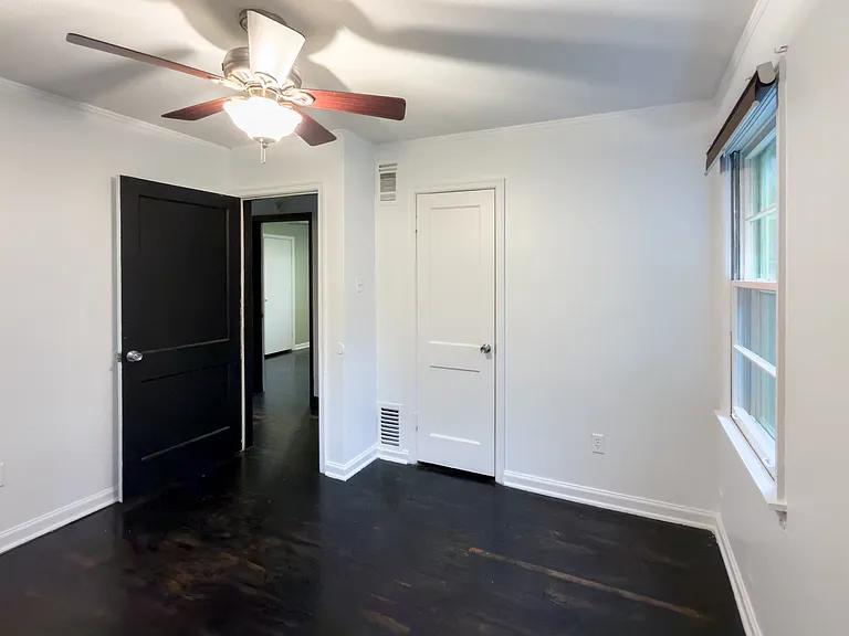 1343 Dearing Rd — Photo 9