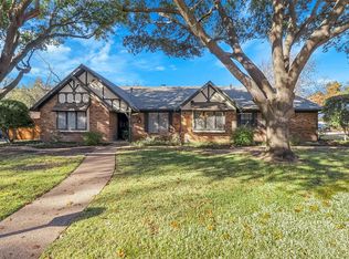 4613 Shady Lake Dr, North Richland Hills, TX 76180