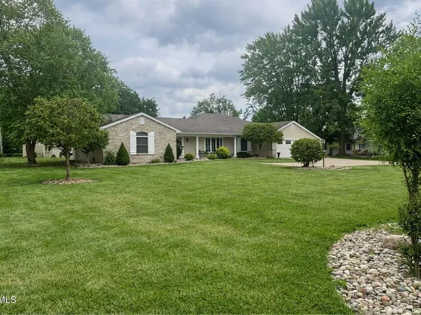 217 Kettenring Dr, Defiance, OH 43512
