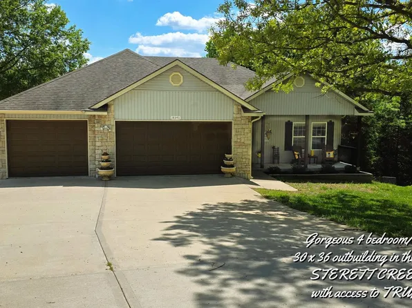 18340 Selwyn Dr, Warsaw, MO 65355